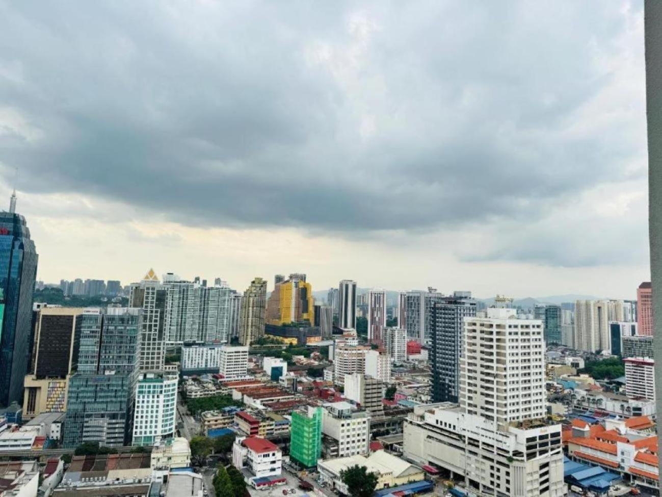 The Luxe Colony Klcc By Sky Pool Apartment Куала Лумпур Екстериор снимка