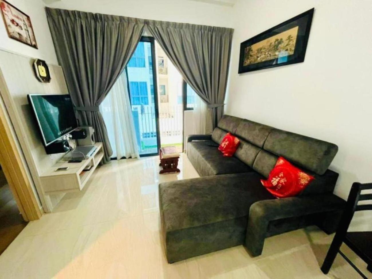 The Luxe Colony Klcc By Sky Pool Apartment Куала Лумпур Екстериор снимка