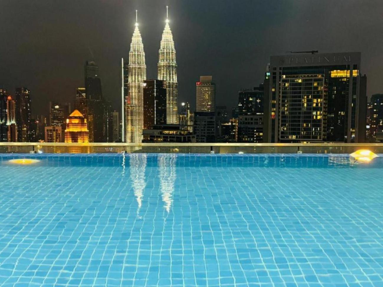 The Luxe Colony Klcc By Sky Pool Apartment Куала Лумпур Екстериор снимка
