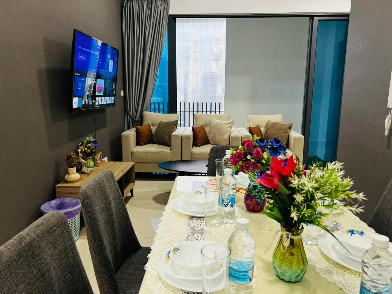 The Luxe Colony Klcc By Sky Pool Apartment Куала Лумпур Екстериор снимка
