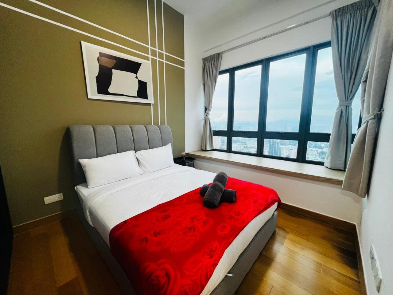 The Luxe Colony Klcc By Sky Pool Apartment Куала Лумпур Екстериор снимка
