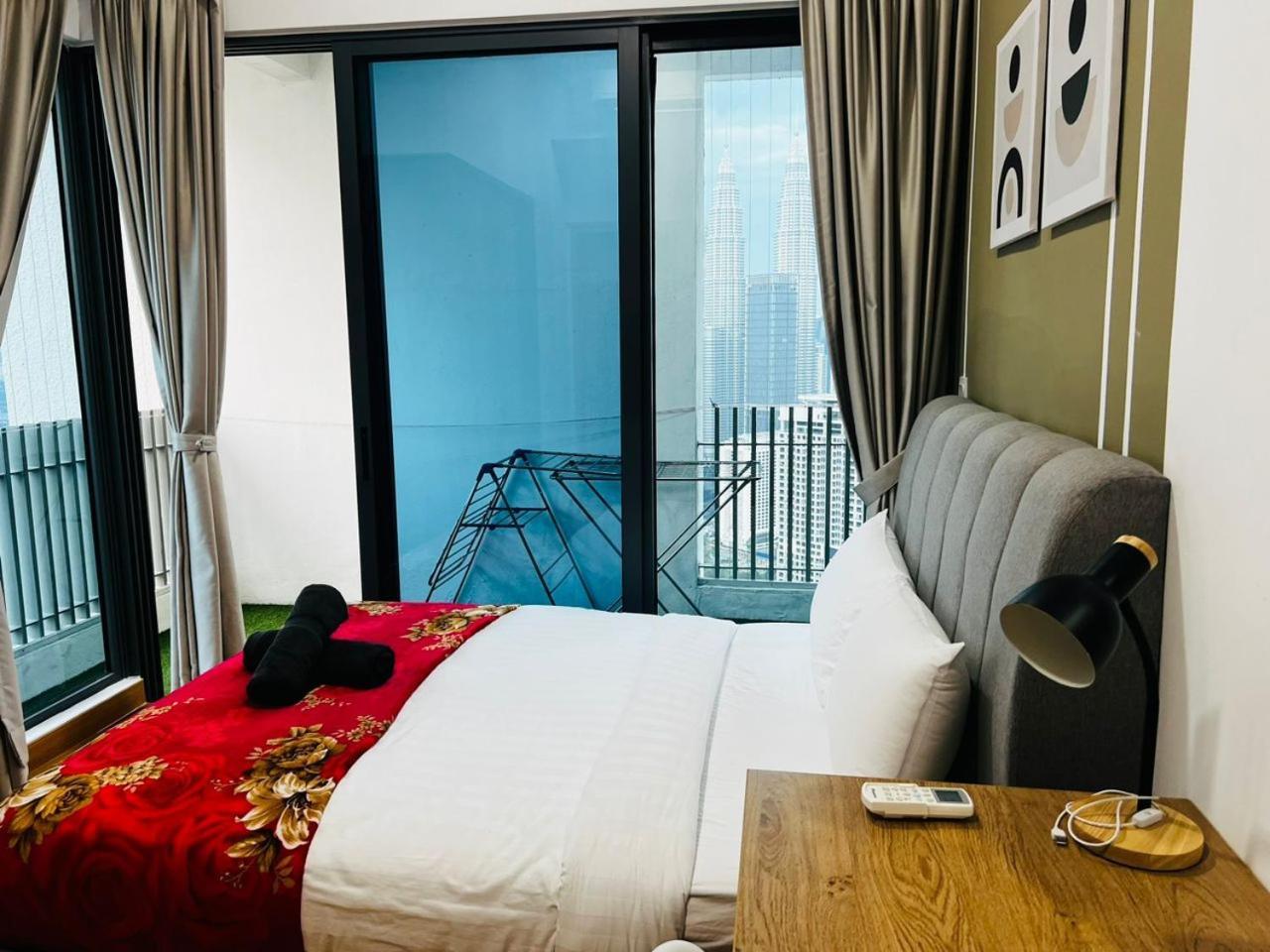 The Luxe Colony Klcc By Sky Pool Apartment Куала Лумпур Екстериор снимка