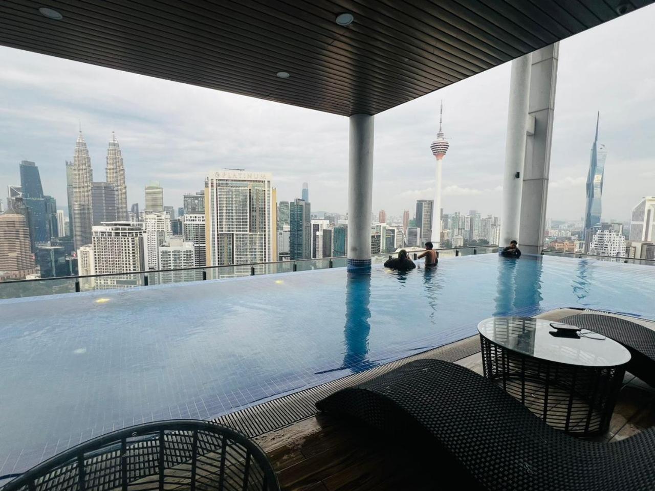 The Luxe Colony Klcc By Sky Pool Apartment Куала Лумпур Екстериор снимка