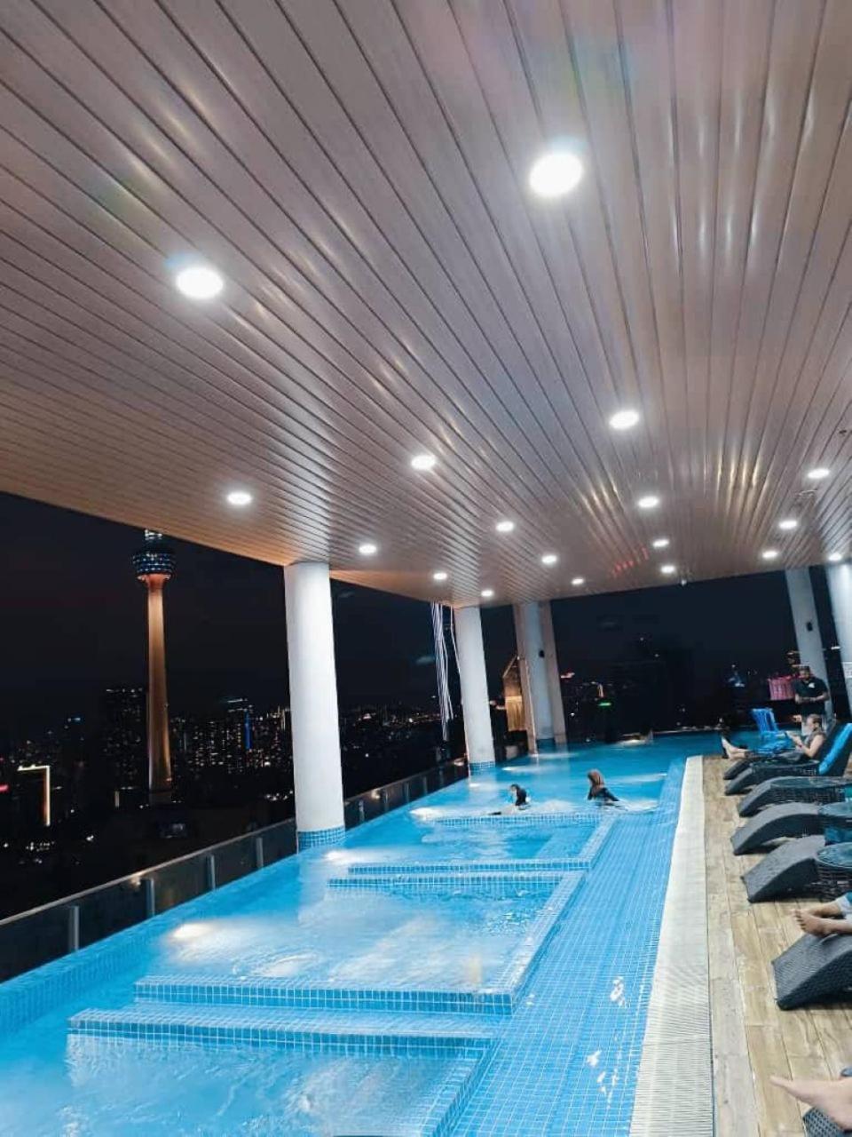 The Luxe Colony Klcc By Sky Pool Apartment Куала Лумпур Екстериор снимка