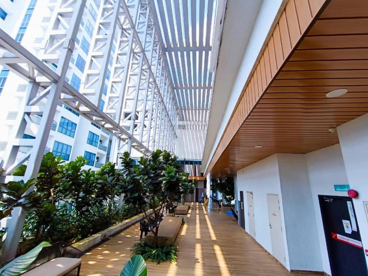 The Luxe Colony Klcc By Sky Pool Apartment Куала Лумпур Екстериор снимка