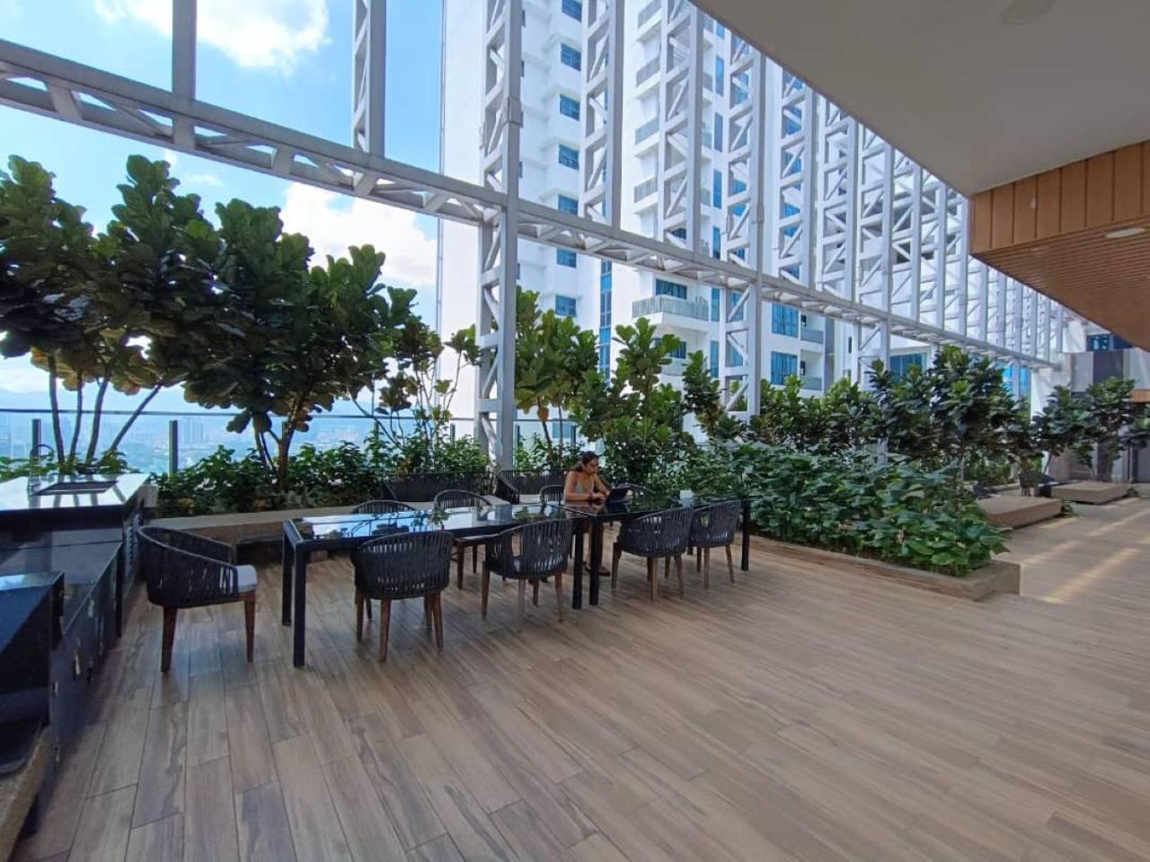 The Luxe Colony Klcc By Sky Pool Apartment Куала Лумпур Екстериор снимка
