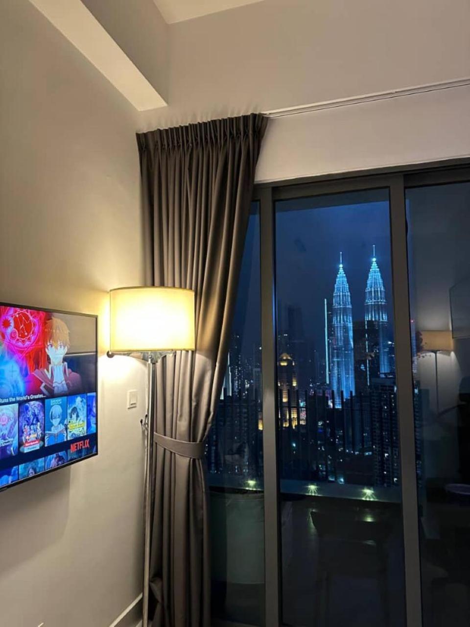 The Luxe Colony Klcc By Sky Pool Apartment Куала Лумпур Екстериор снимка